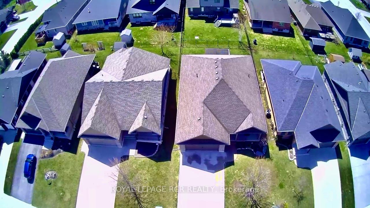 Photo 1 of 184 Ruby's Crescent E, Wellington North, Mount Forest — HOMEH