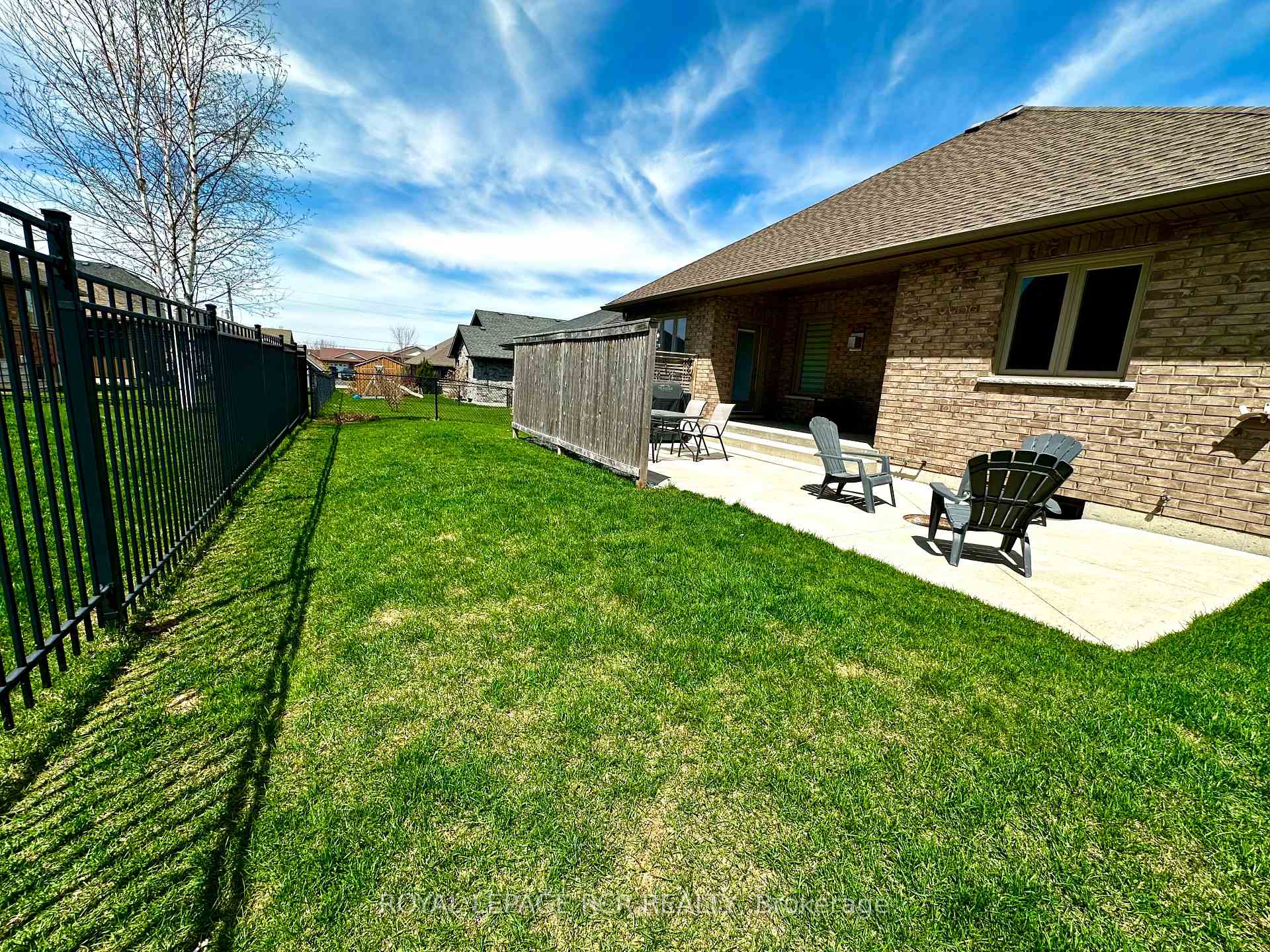 Photo 24 of 184 Ruby's Crescent E, Wellington North, Mount Forest — HOMEH