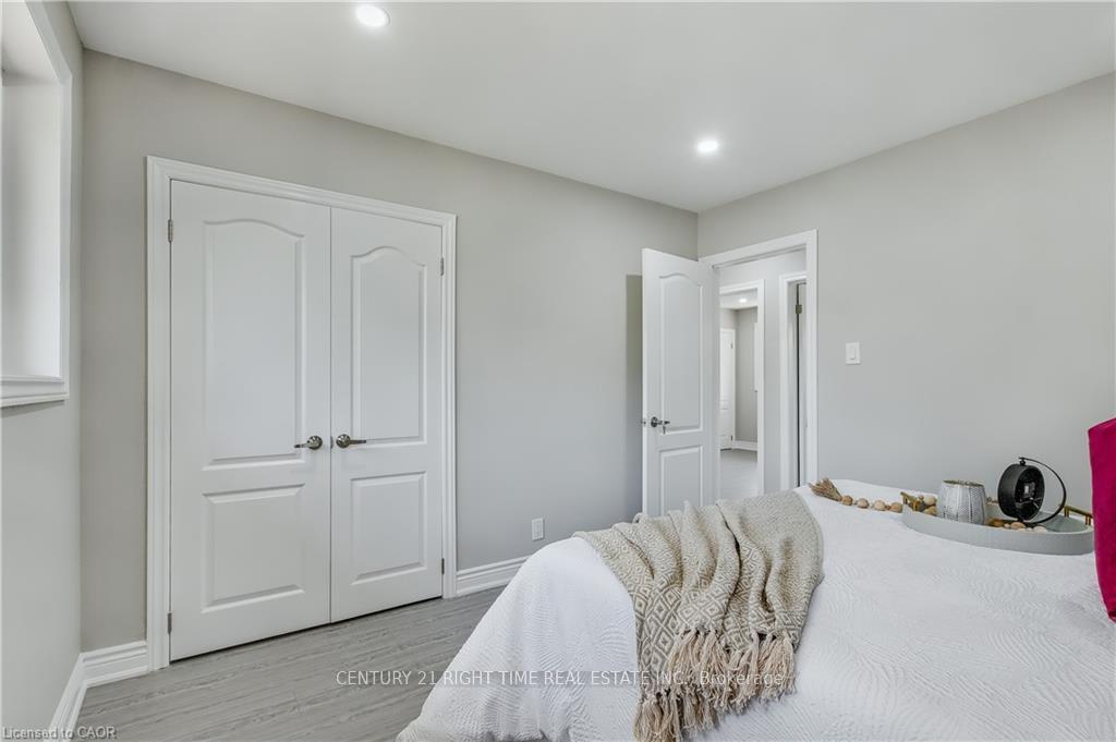 Photo 12 of 259 Greenfield Avenue, Kitchener — HOMEH