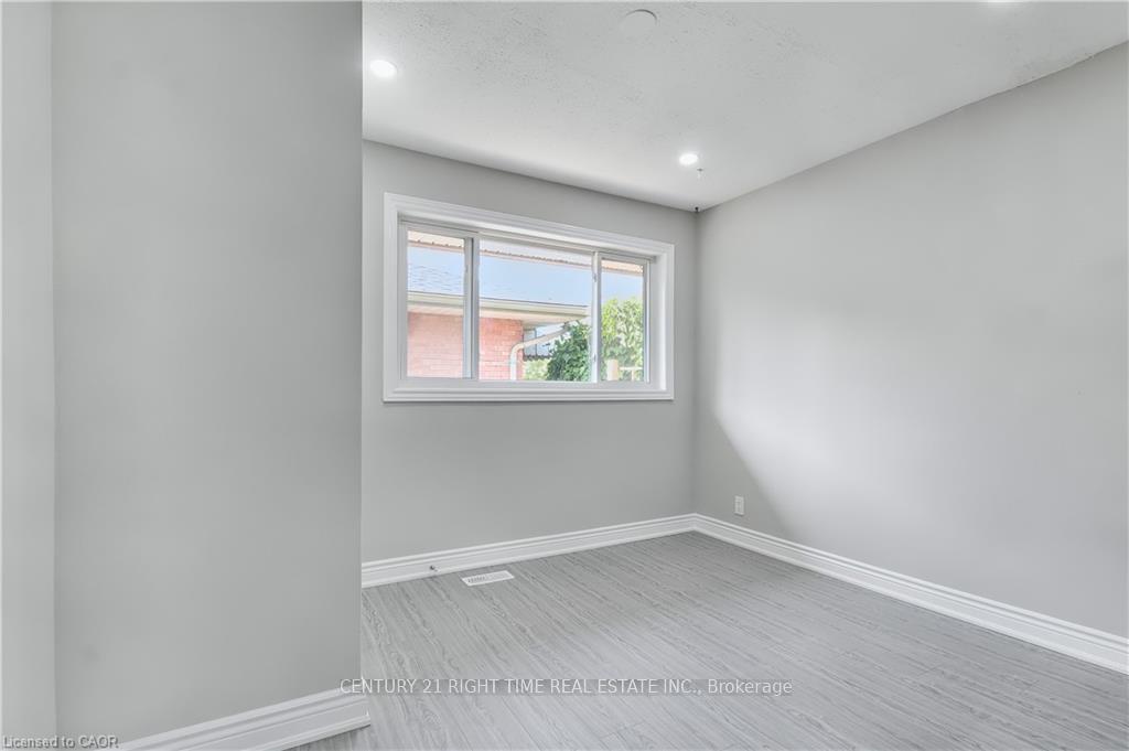 Photo 17 of 259 Greenfield Avenue, Kitchener — HOMEH