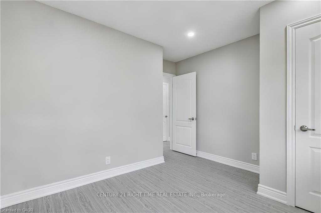 Photo 16 of 259 Greenfield Avenue, Kitchener — HOMEH
