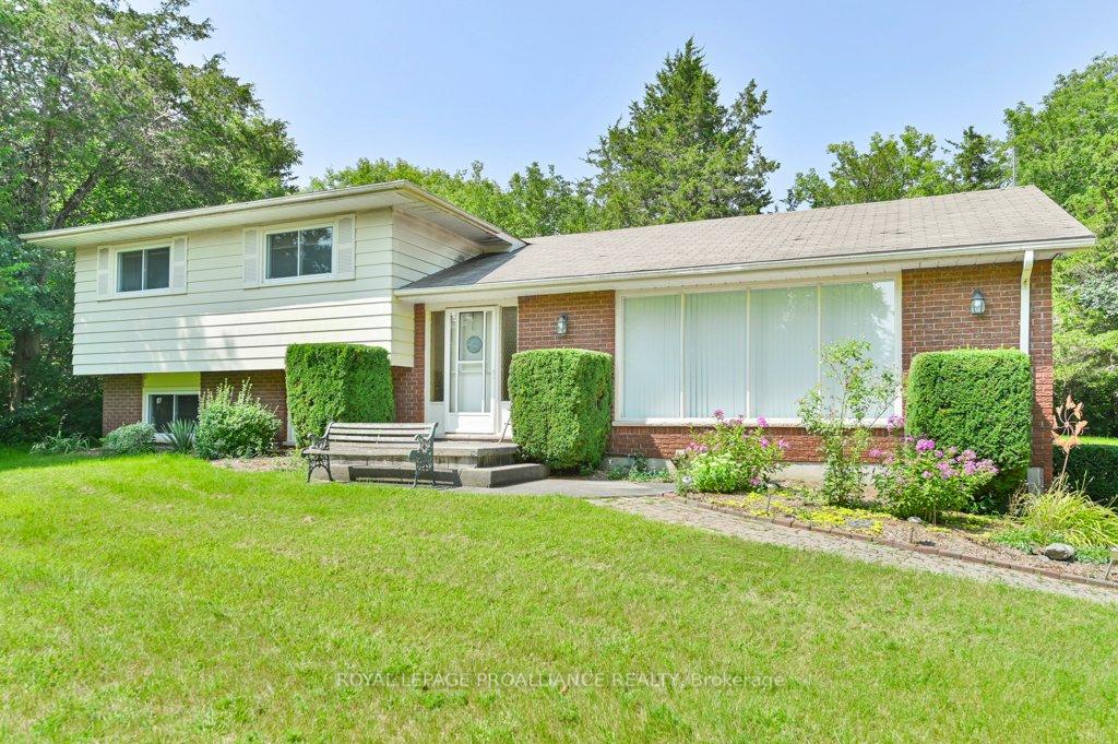 Front of 789 Hearns Road