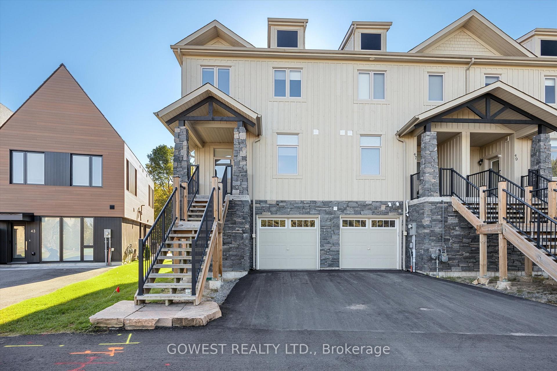Front of 45 Rockmount Crescent