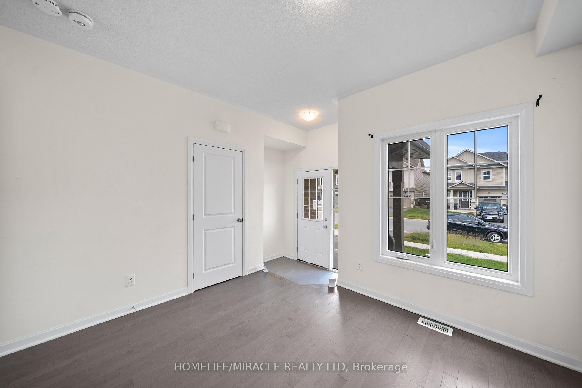 Photo 5 of 67 Oakmont Drive, Loyalist, Bath — HOMEH