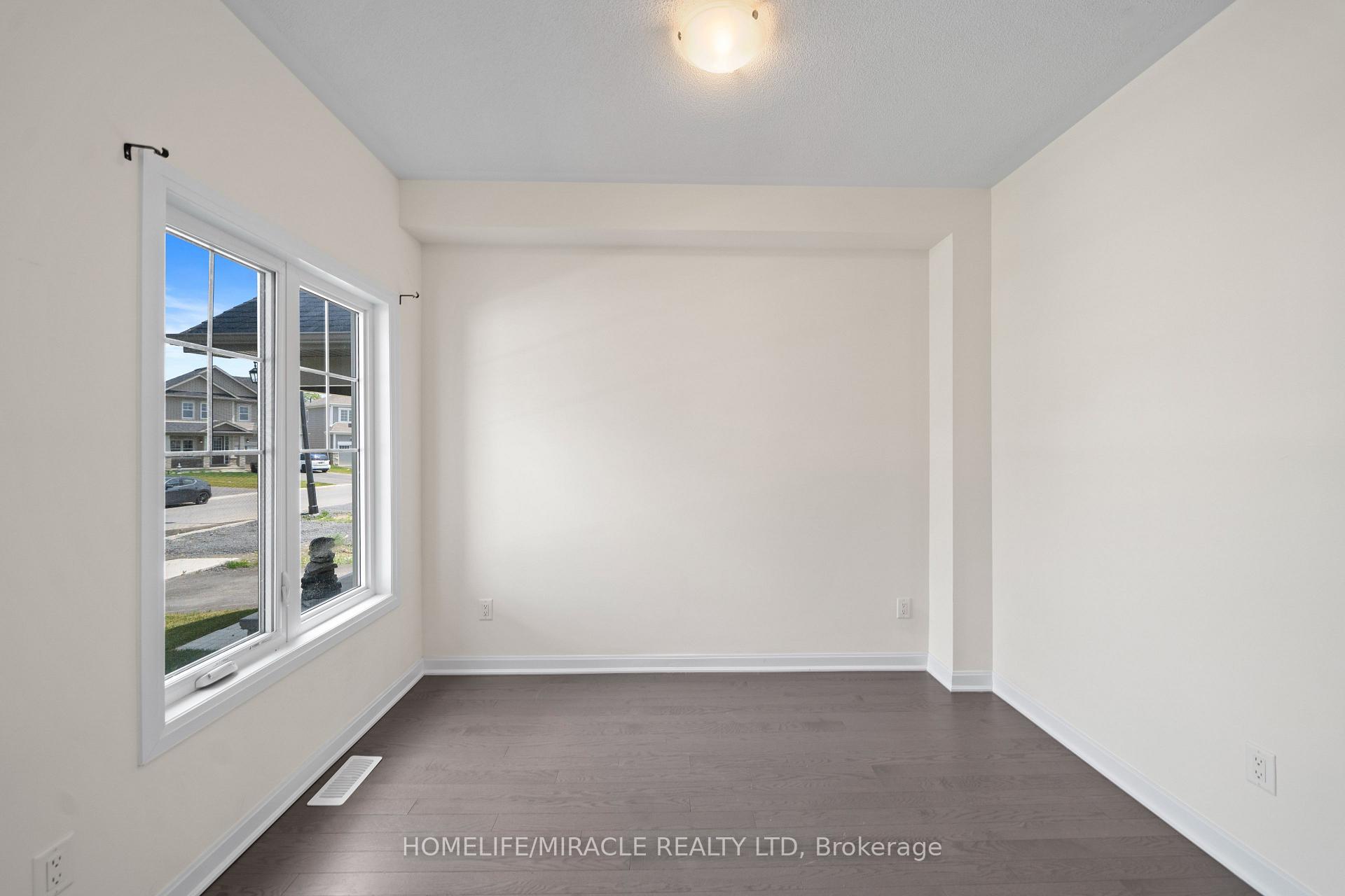 Photo 9 of 67 Oakmont Drive, Loyalist, Bath — HOMEH