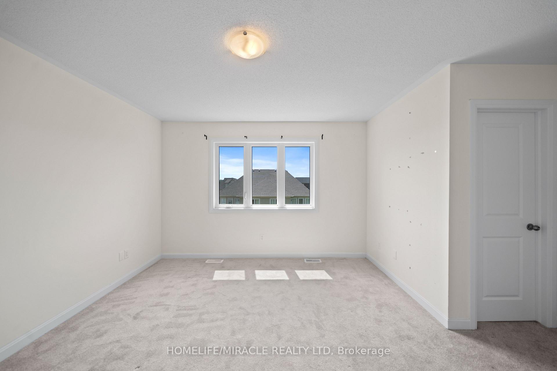 Photo 14 of 67 Oakmont Drive, Loyalist, Bath — HOMEH