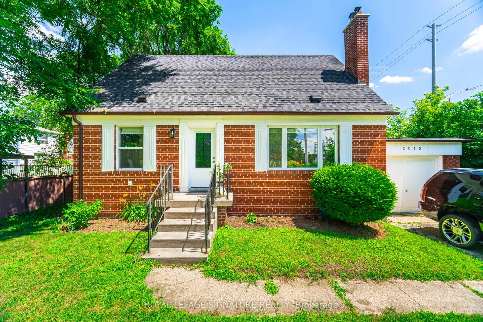 Front of 2015 Stanfield Road