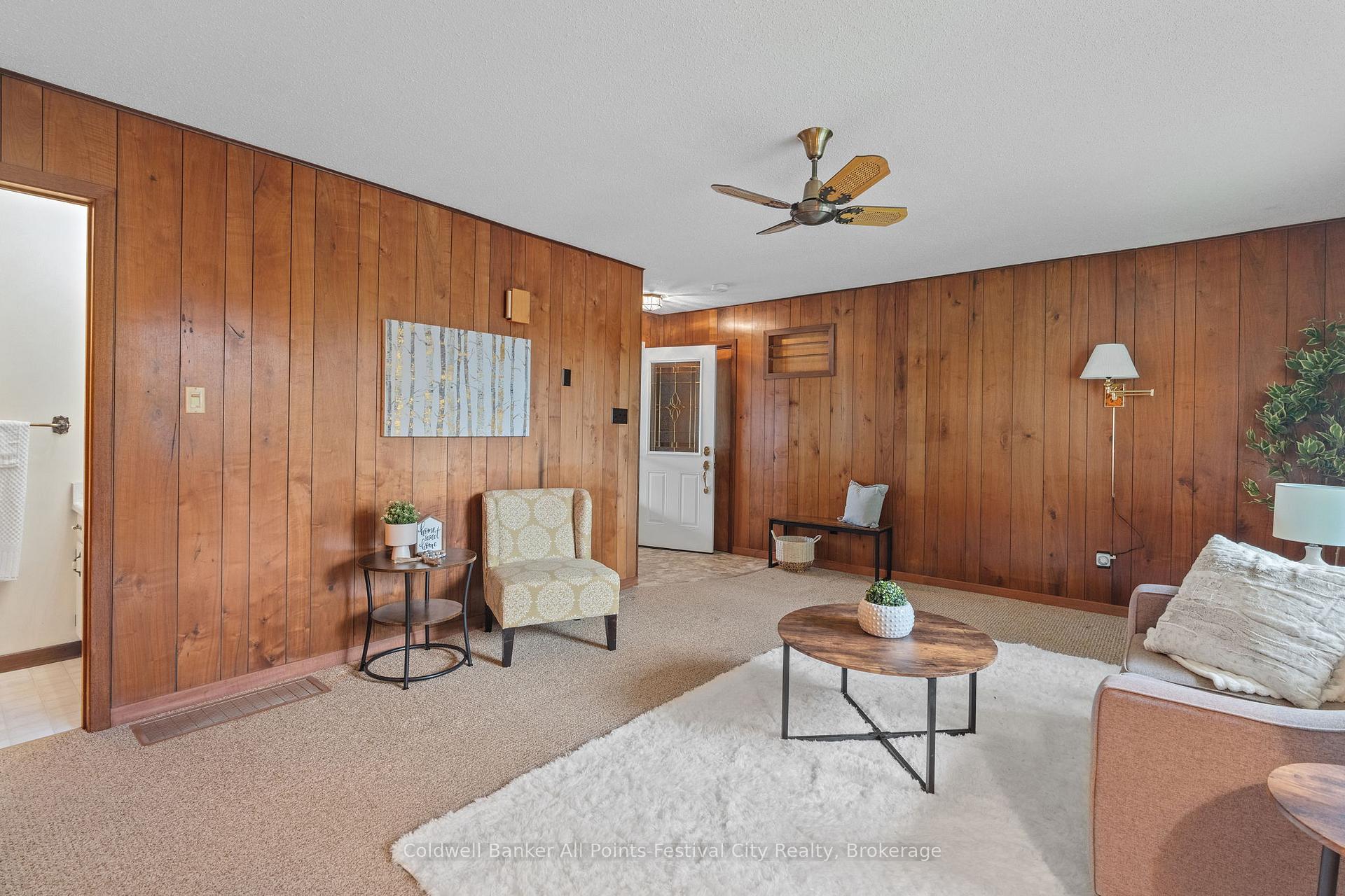 Photo 10 of 4 Suncoast Drive W, Goderich, Goderich Town — HOMEH