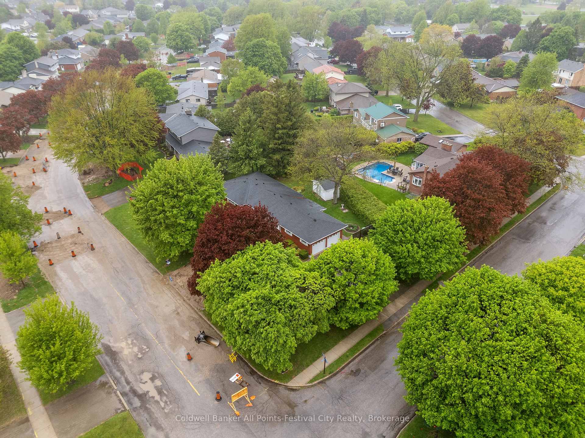 Photo 39 of 4 Suncoast Drive W, Goderich, Goderich Town — HOMEH