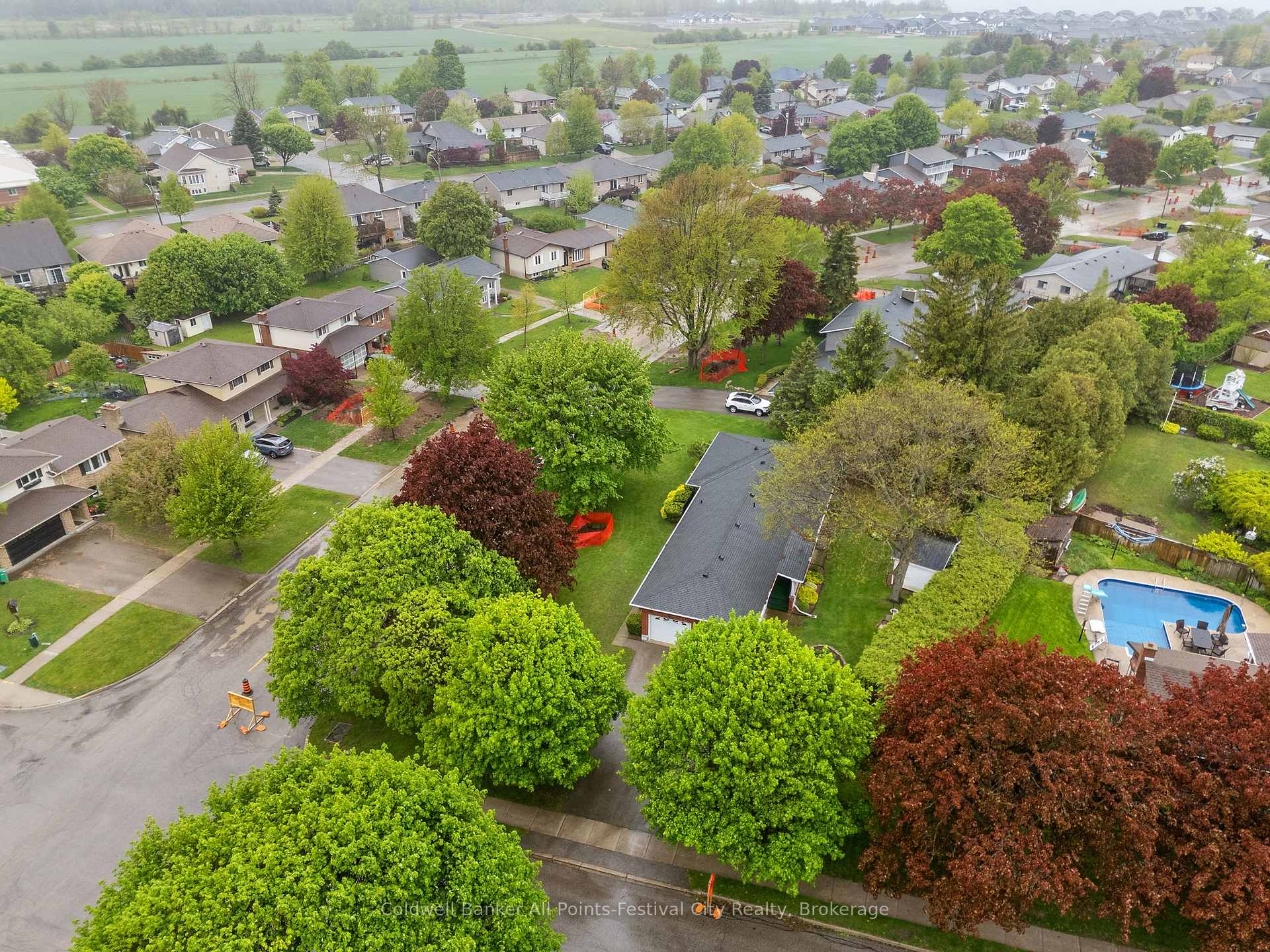 Photo 42 of 4 Suncoast Drive W, Goderich, Goderich Town — HOMEH