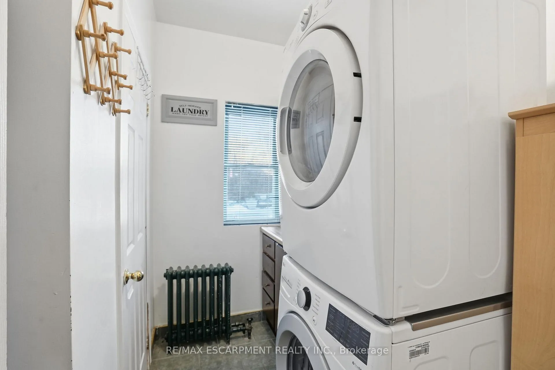 Photo 19 of 81 Simcoe Street E, Hamilton, North End — HOMEH