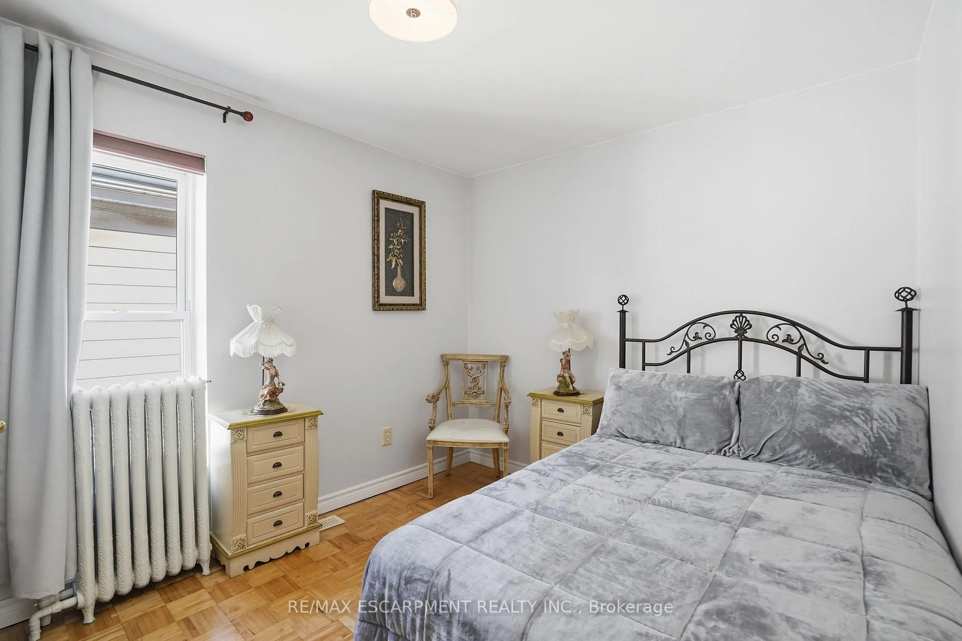 Photo 24 of 81 Simcoe Street E, Hamilton, North End — HOMEH