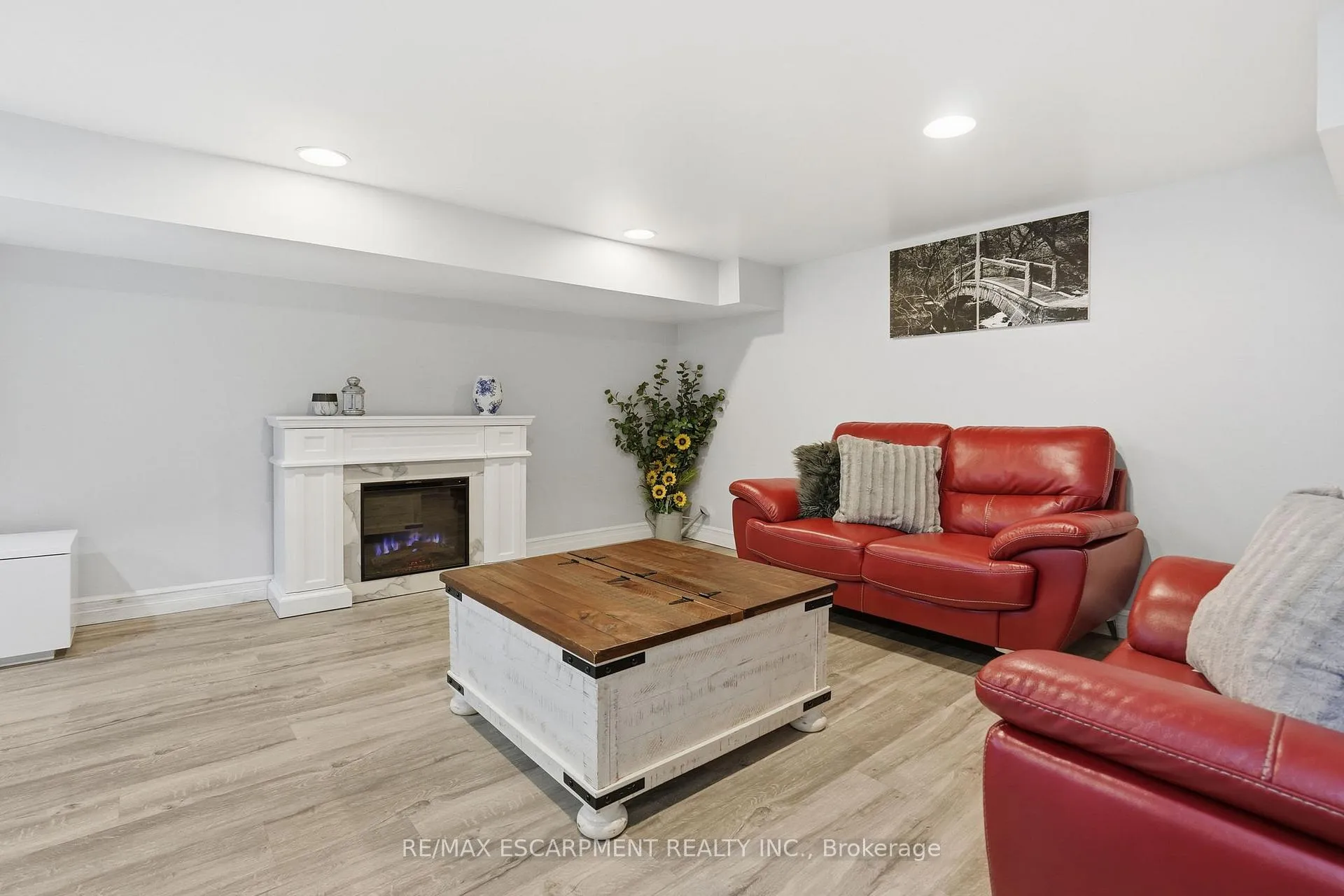 Photo 37 of 81 Simcoe Street E, Hamilton, North End — HOMEH
