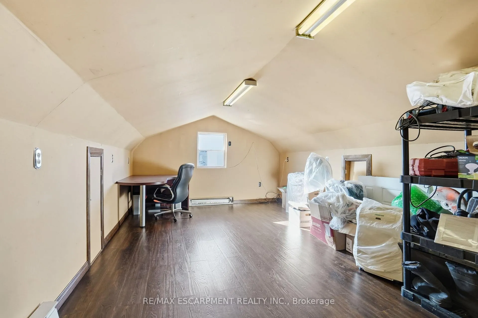 Photo 43 of 81 Simcoe Street E, Hamilton, North End — HOMEH