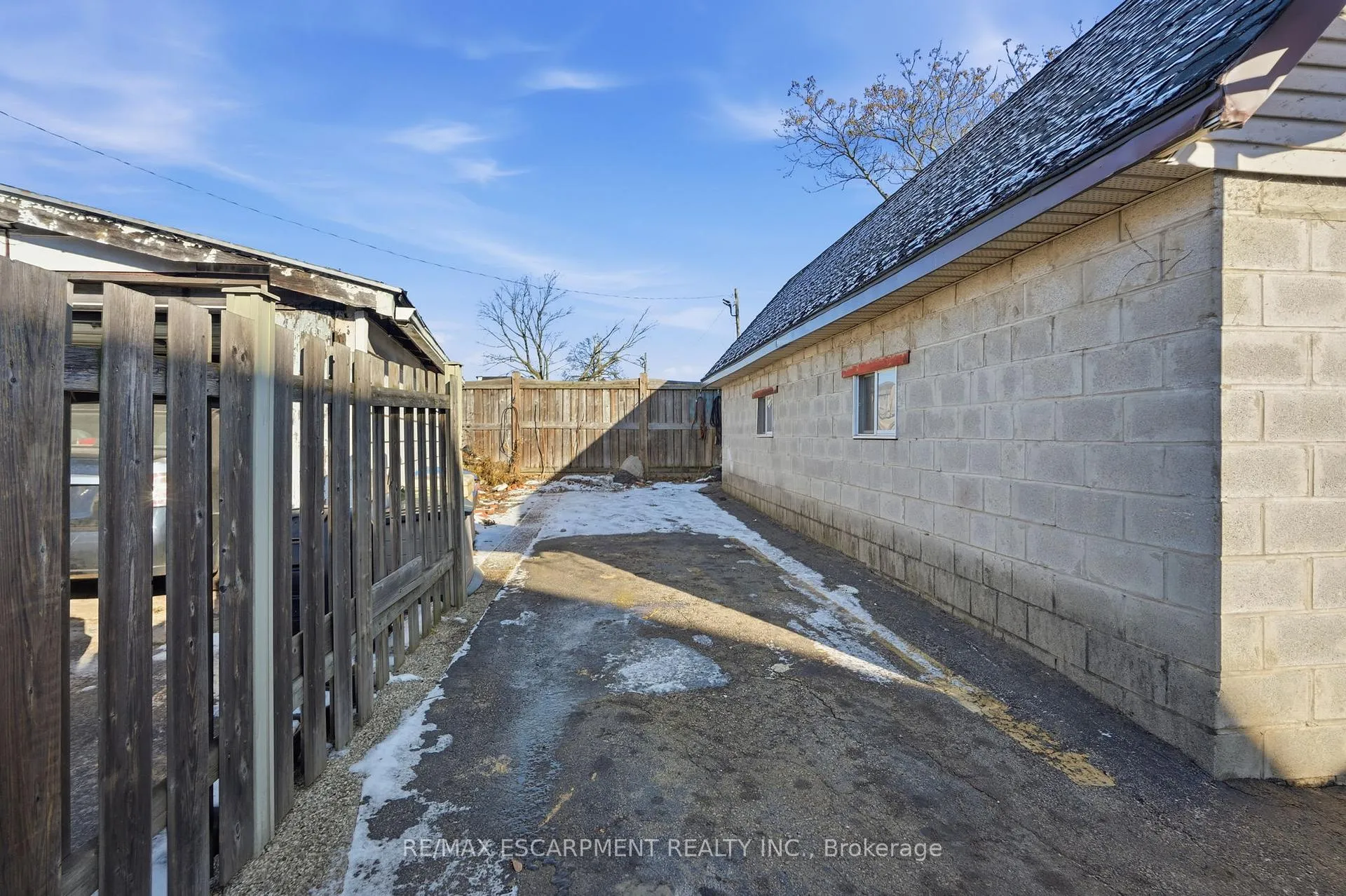 Photo 44 of 81 Simcoe Street E, Hamilton, North End — HOMEH