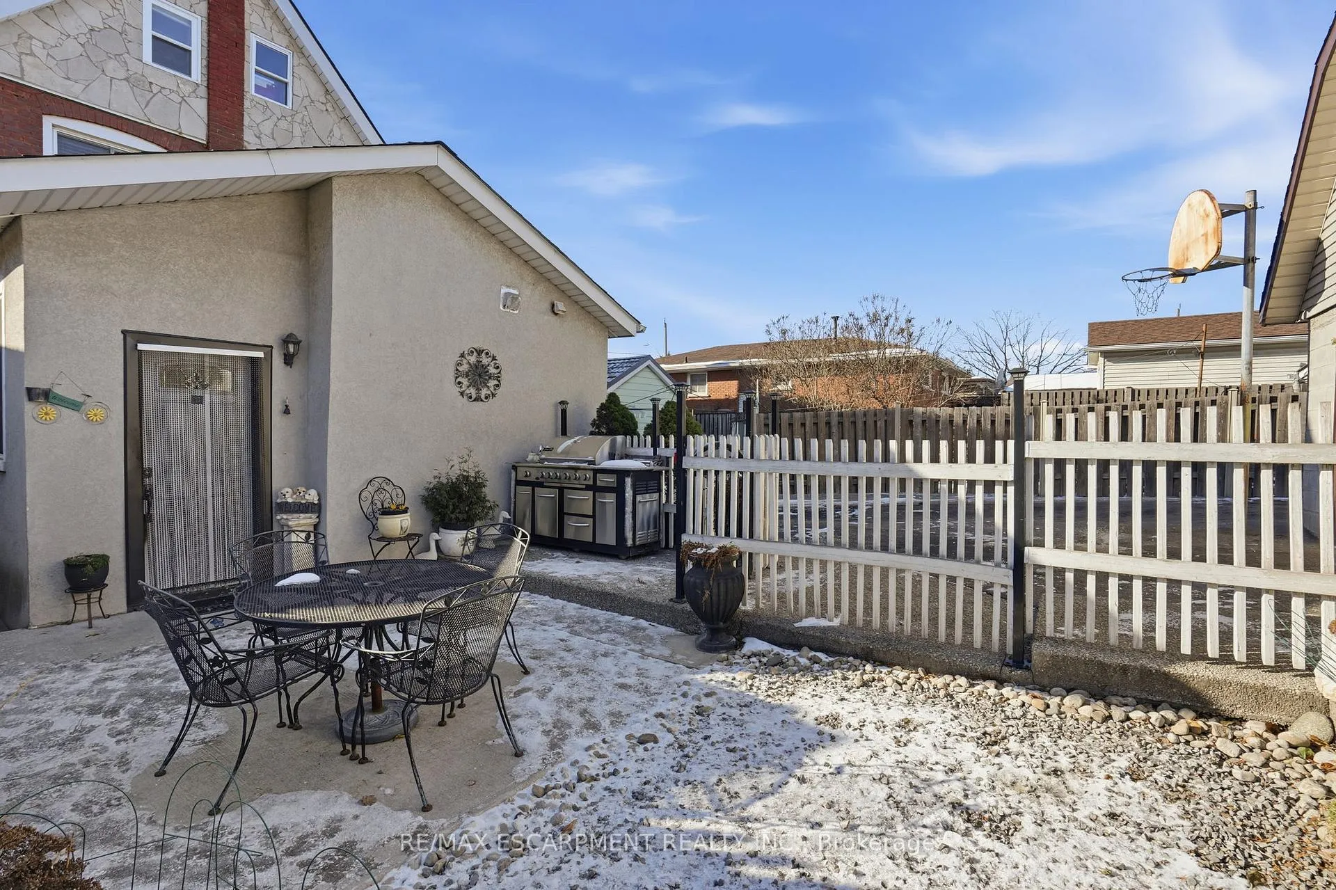 Photo 46 of 81 Simcoe Street E, Hamilton, North End — HOMEH