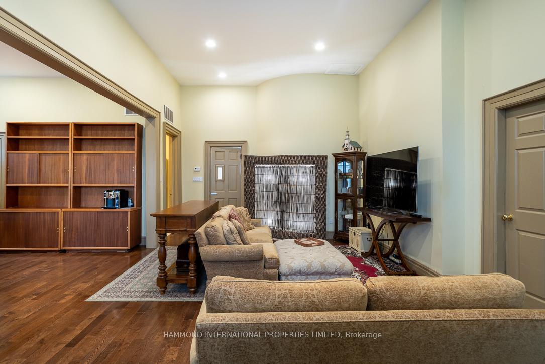 Photo 4 of 7788 Yonge Street, Vaughan, Uplands — HOMEH
