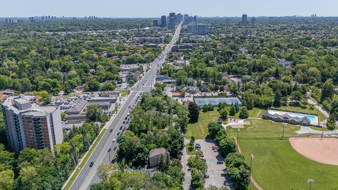 Photo 25 of 7788 Yonge Street, Vaughan, Uplands — HOMEH
