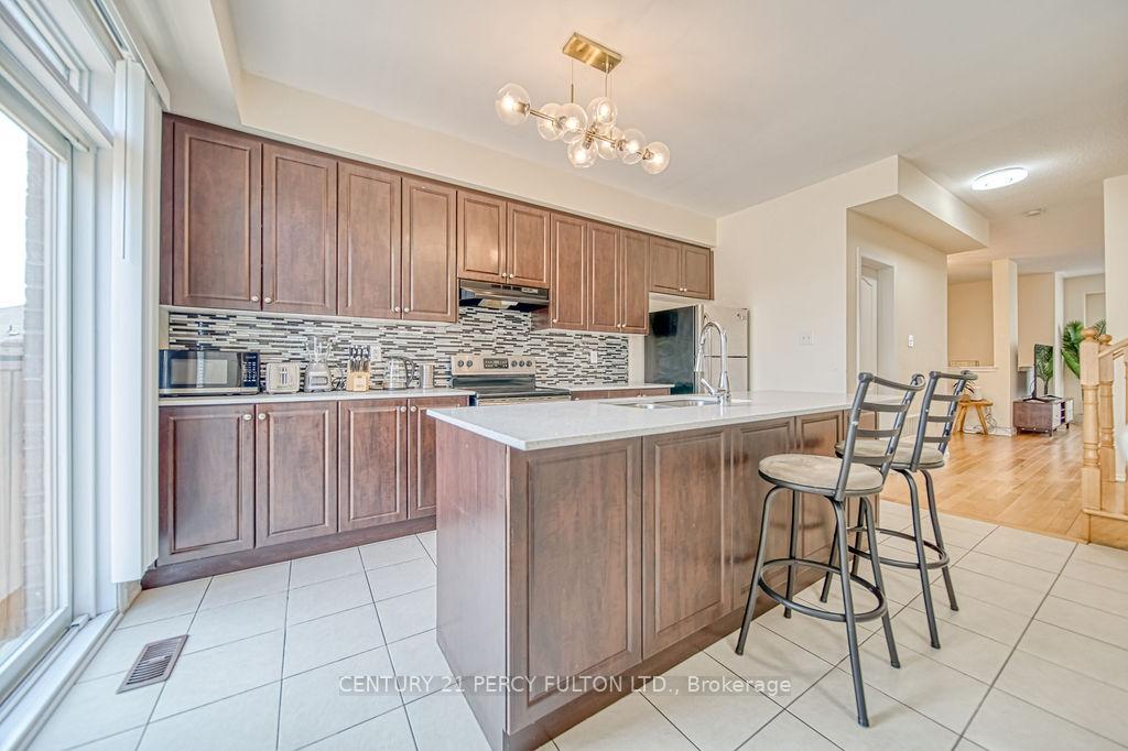 Photo 9 of 142 Sea Drifter Crescent, Brampton, Bram East — HOMEH