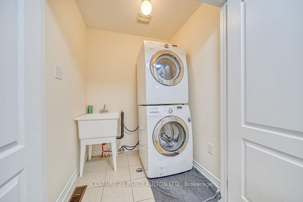 Photo 29 of 142 Sea Drifter Crescent, Brampton, Bram East — HOMEH