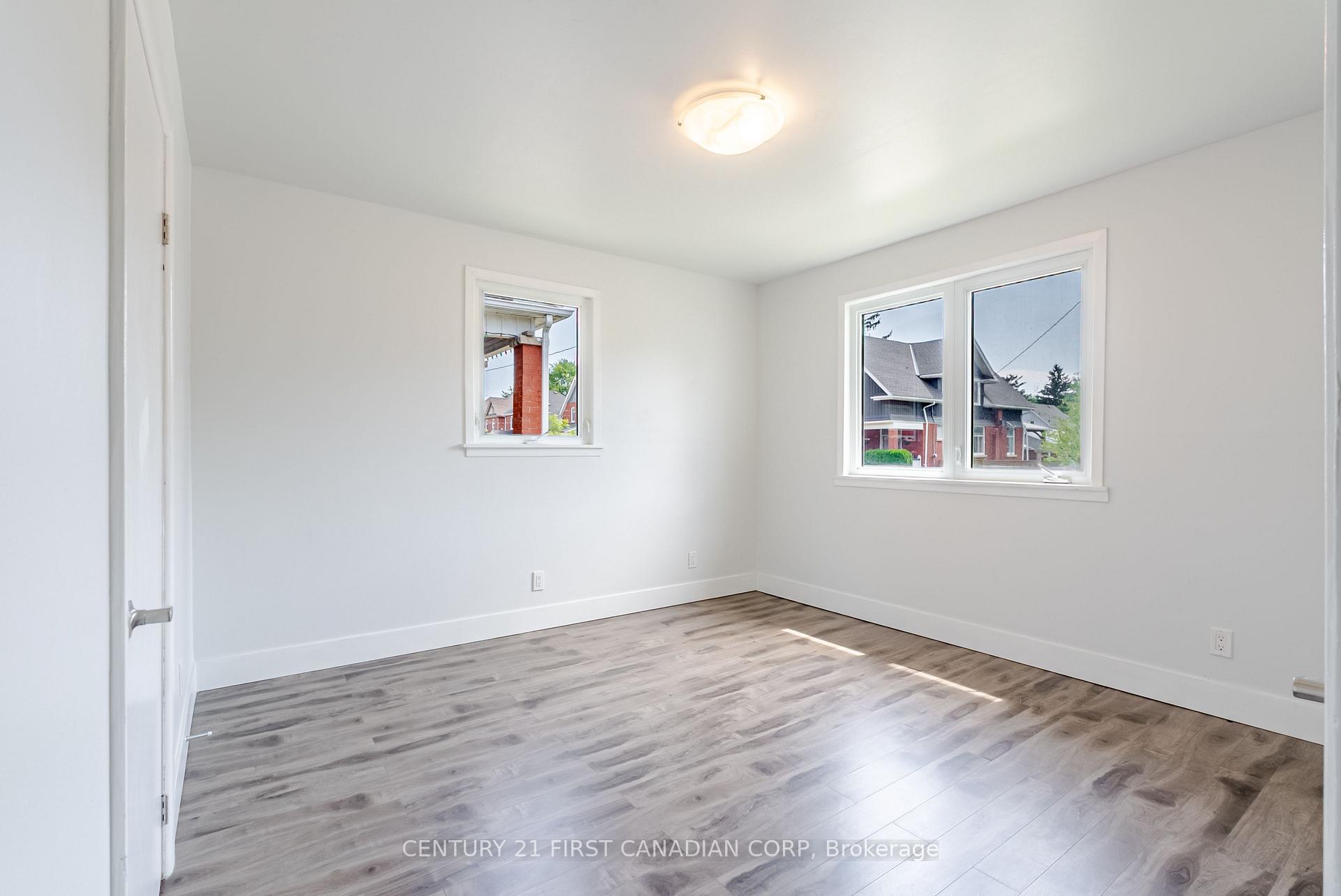 Photo 9 of 76 Myrtle Street, St. Thomas — HOMEH
