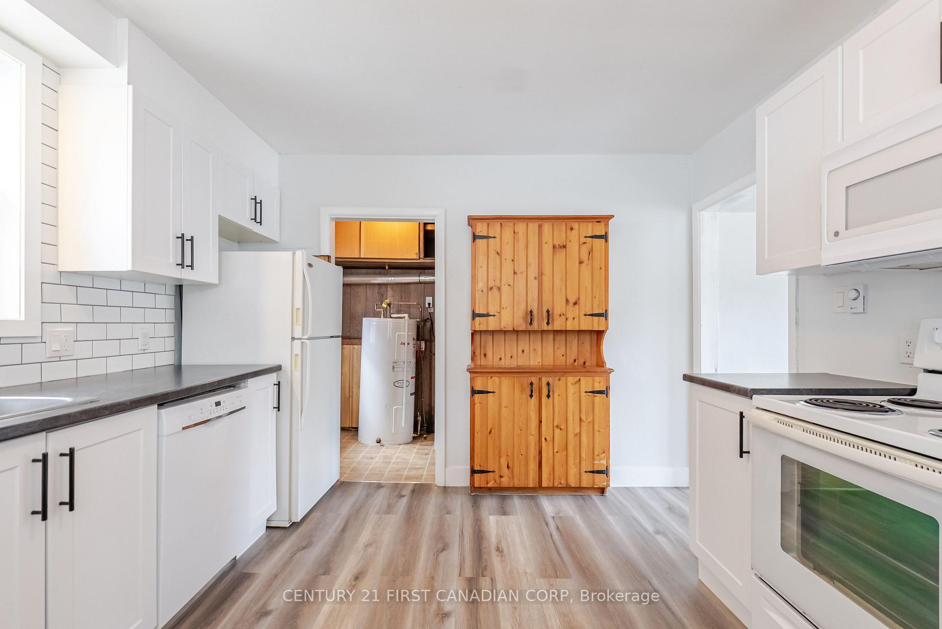 Photo 16 of 76 Myrtle Street, St. Thomas — HOMEH