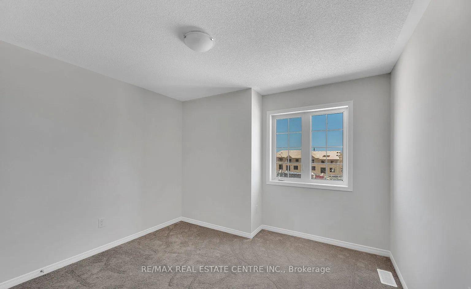Photo 15 of 302 Coronation Road, Whitby, Rural Whitby — HOMEH