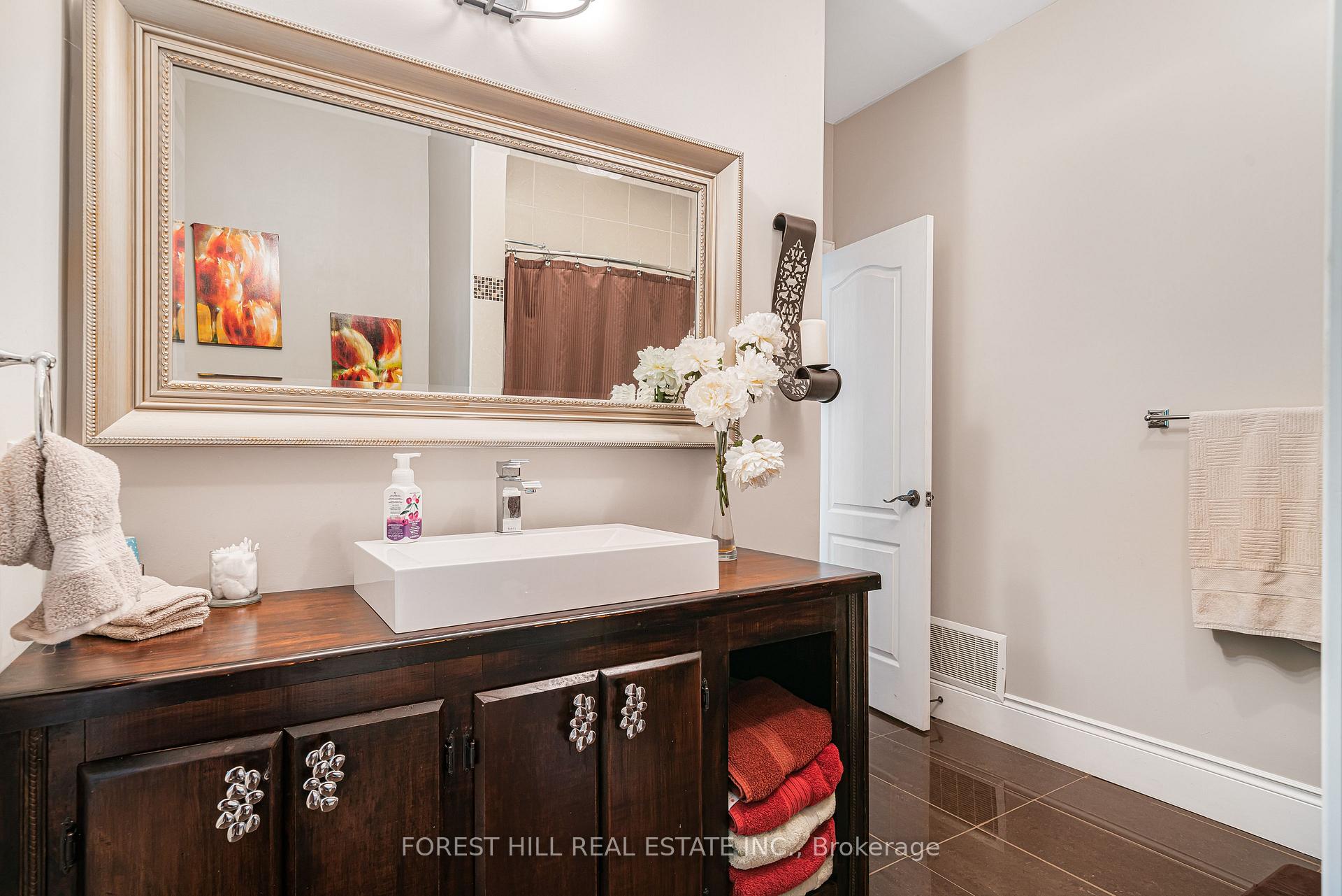 Photo 23 of 12 Cardinal Court, McKellar — HOMEH