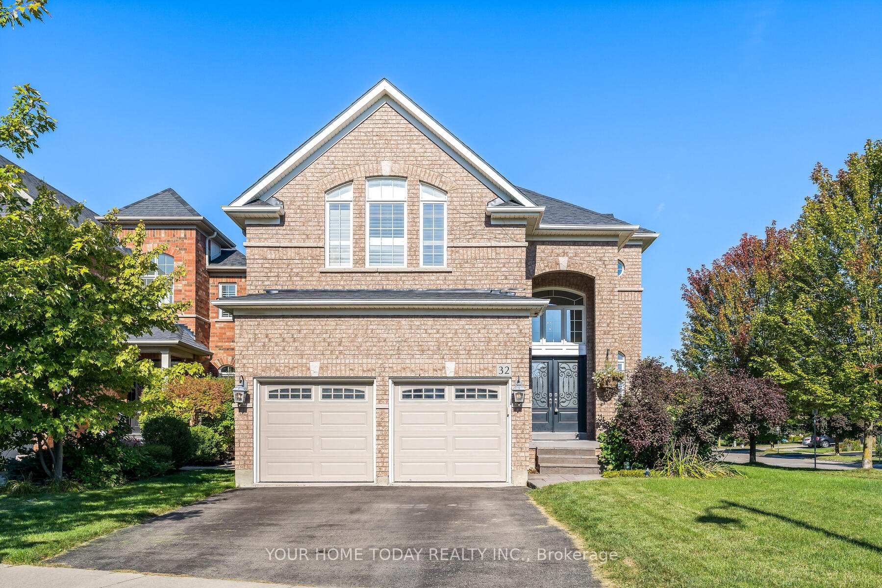 Front of 32 Orchid Avenue