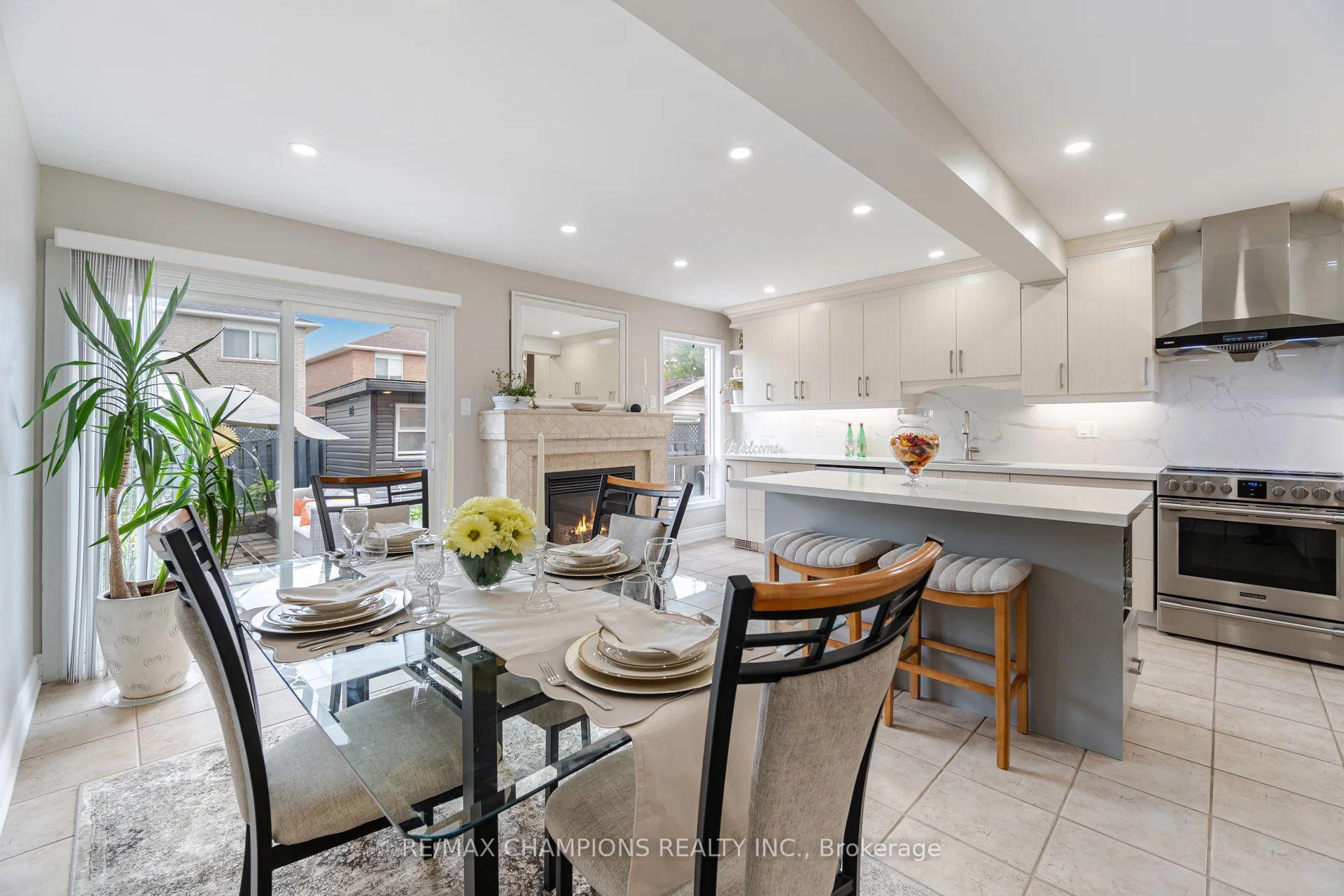 Photo 11 of 41 Garibaldi Drive, Brampton, Fletcher's Meadow — HOMEH