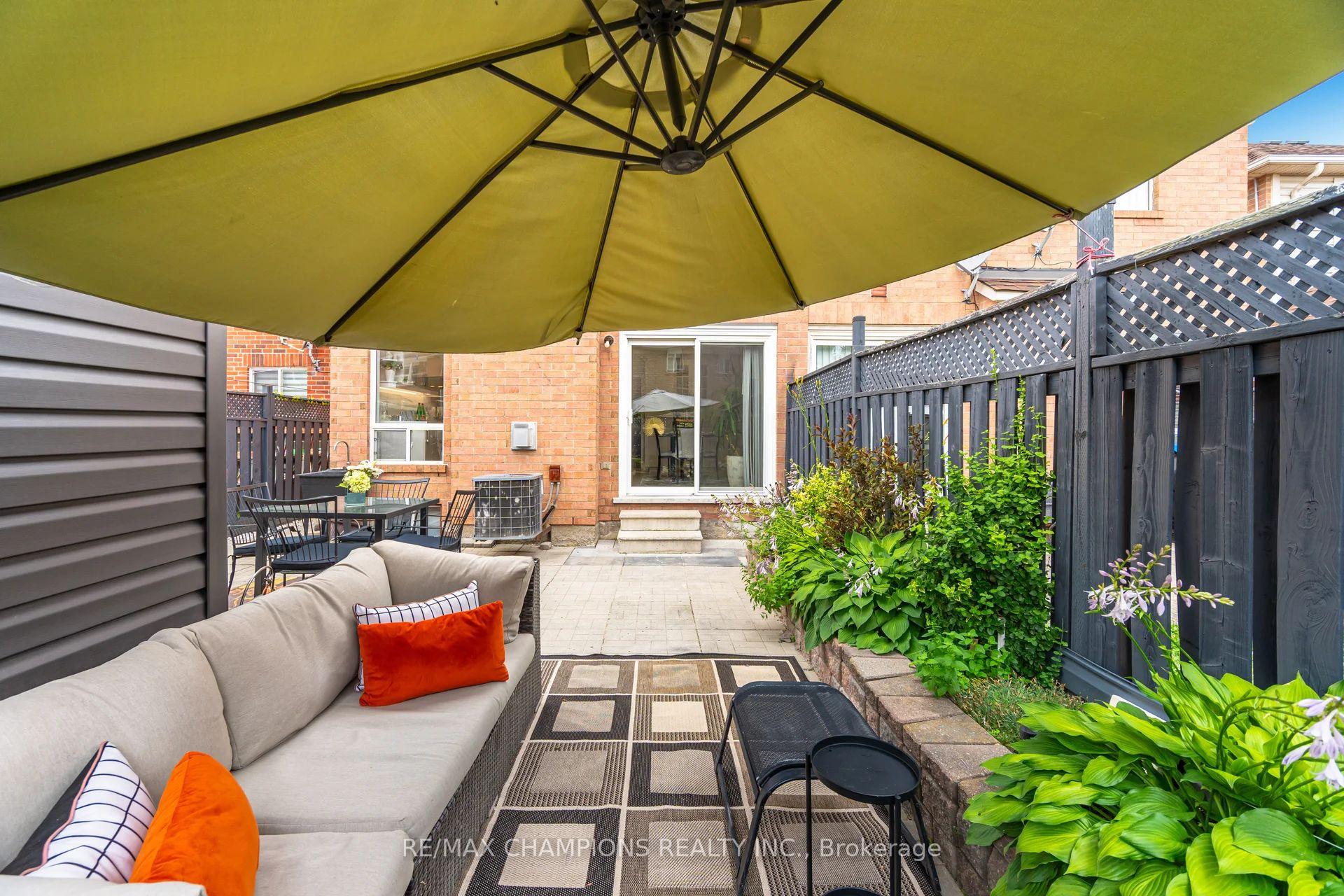 Photo 22 of 41 Garibaldi Drive, Brampton, Fletcher's Meadow — HOMEH