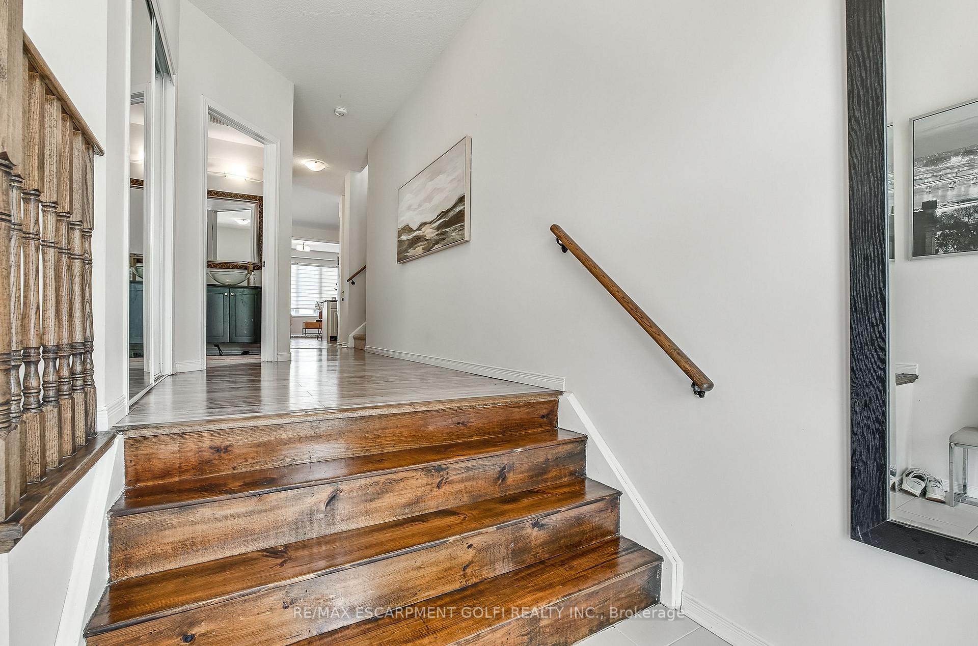 Photo 18 of 41 Sumac Drive, Haldimand — HOMEH