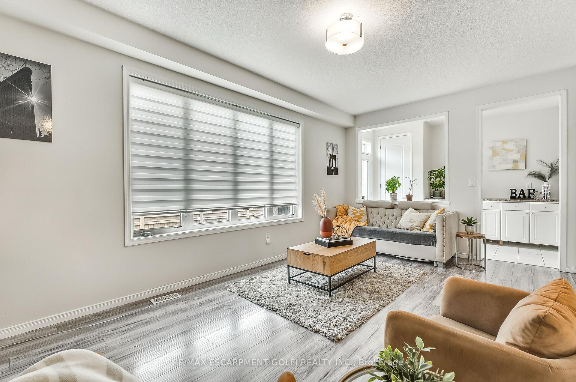 Photo 13 of 41 Sumac Drive, Haldimand — HOMEH