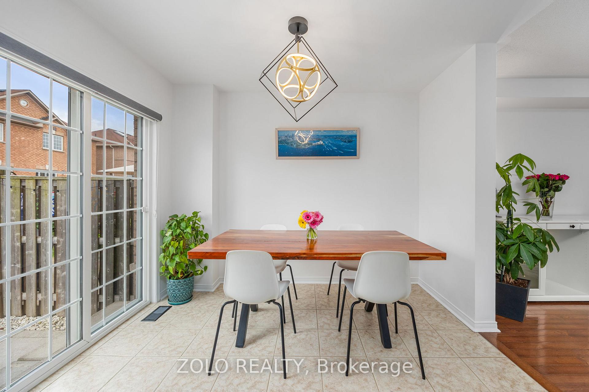 Photo 13 of 79 Crystalview Crescent S, Brampton, Bram East — HOMEH