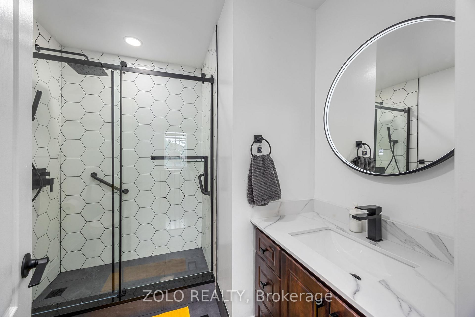 Photo 26 of 79 Crystalview Crescent S, Brampton, Bram East — HOMEH