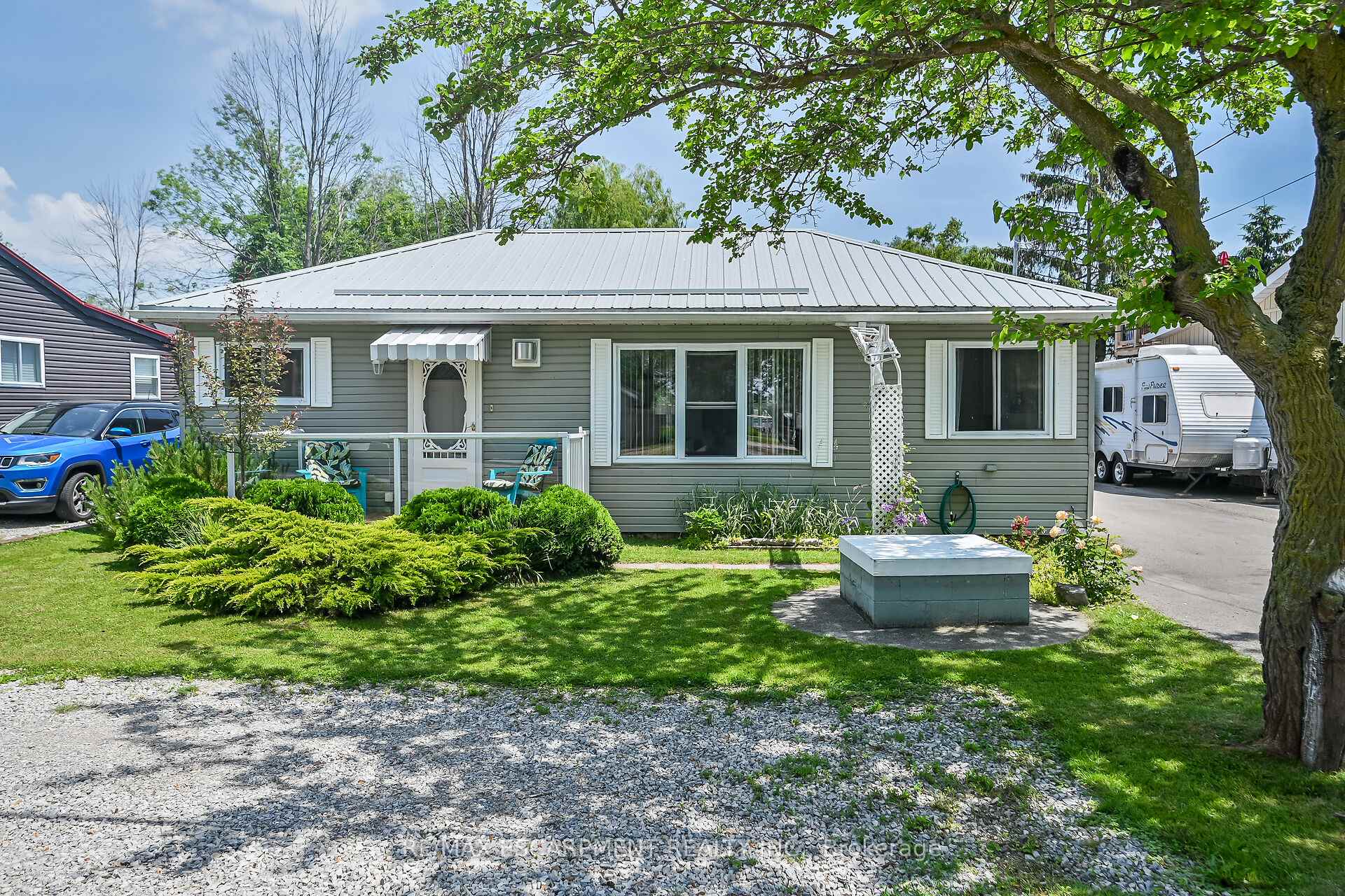 Photo 2 of 8 Witherspoon Drive, Haldimand, Nanticoke — HOMEH