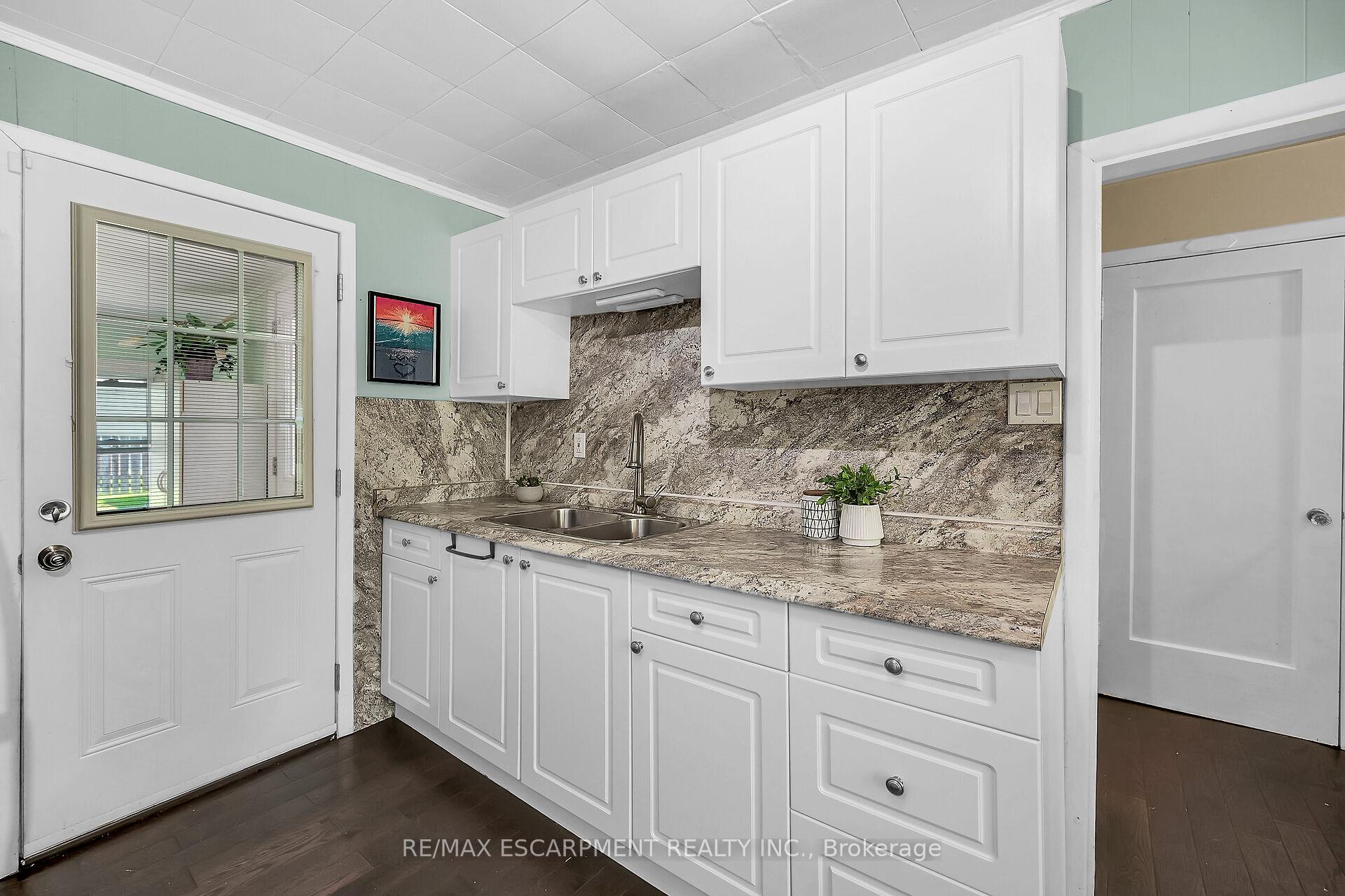 Photo 11 of 8 Witherspoon Drive, Haldimand, Nanticoke — HOMEH