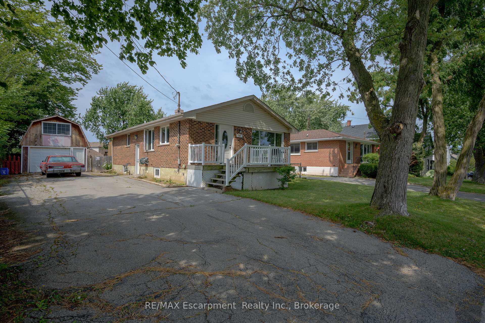 Photo 4 of 267 Winona Road, Hamilton, Winona — HOMEH