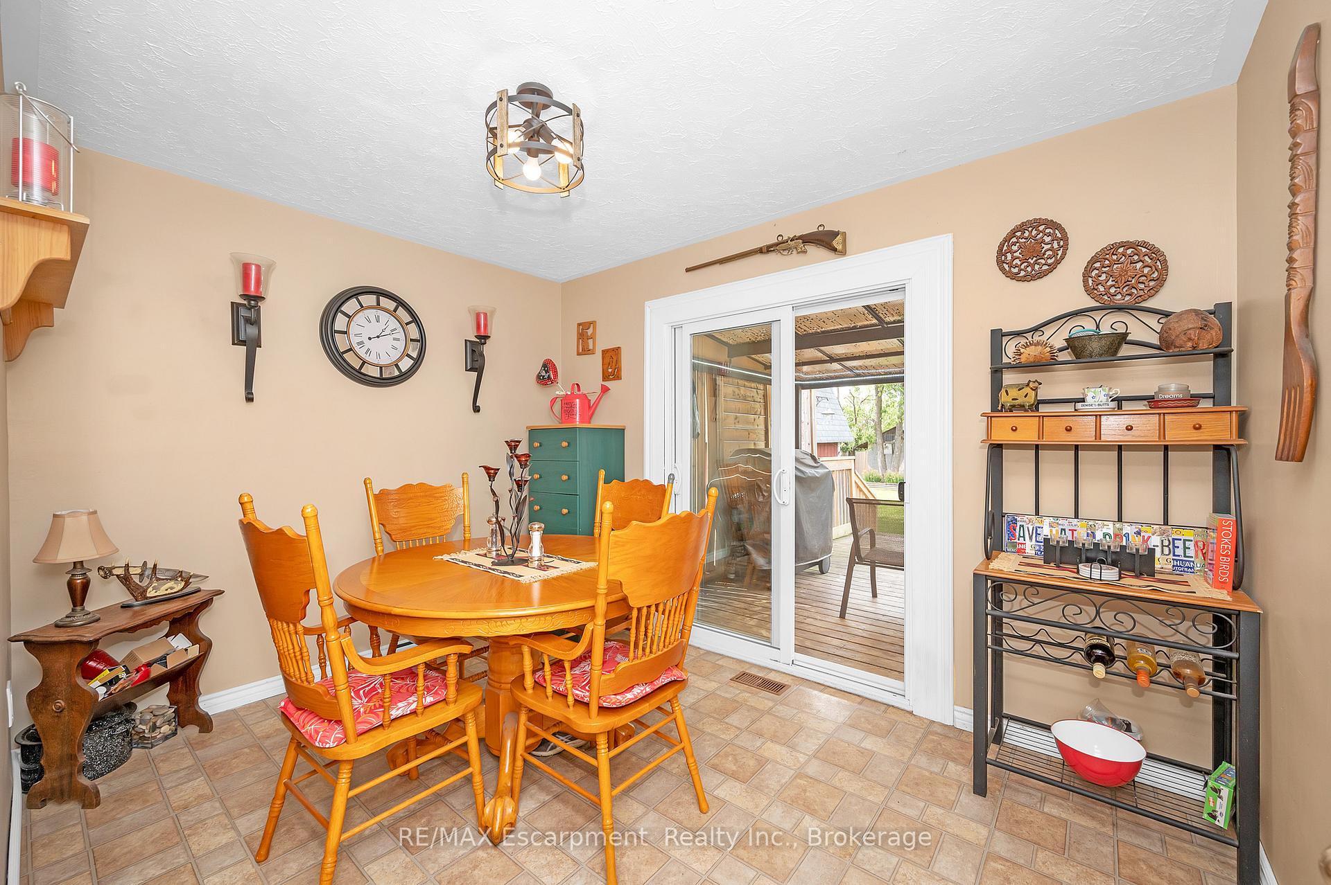 Photo 11 of 267 Winona Road, Hamilton, Winona — HOMEH