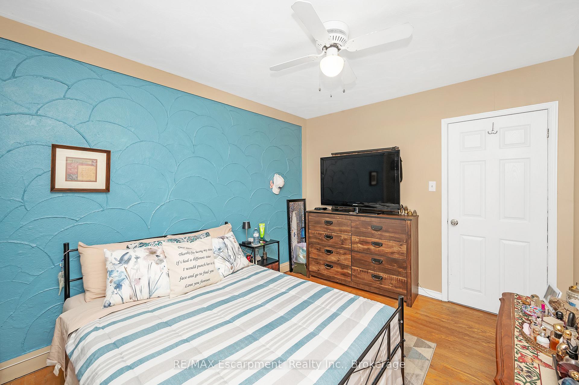 Photo 14 of 267 Winona Road, Hamilton, Winona — HOMEH