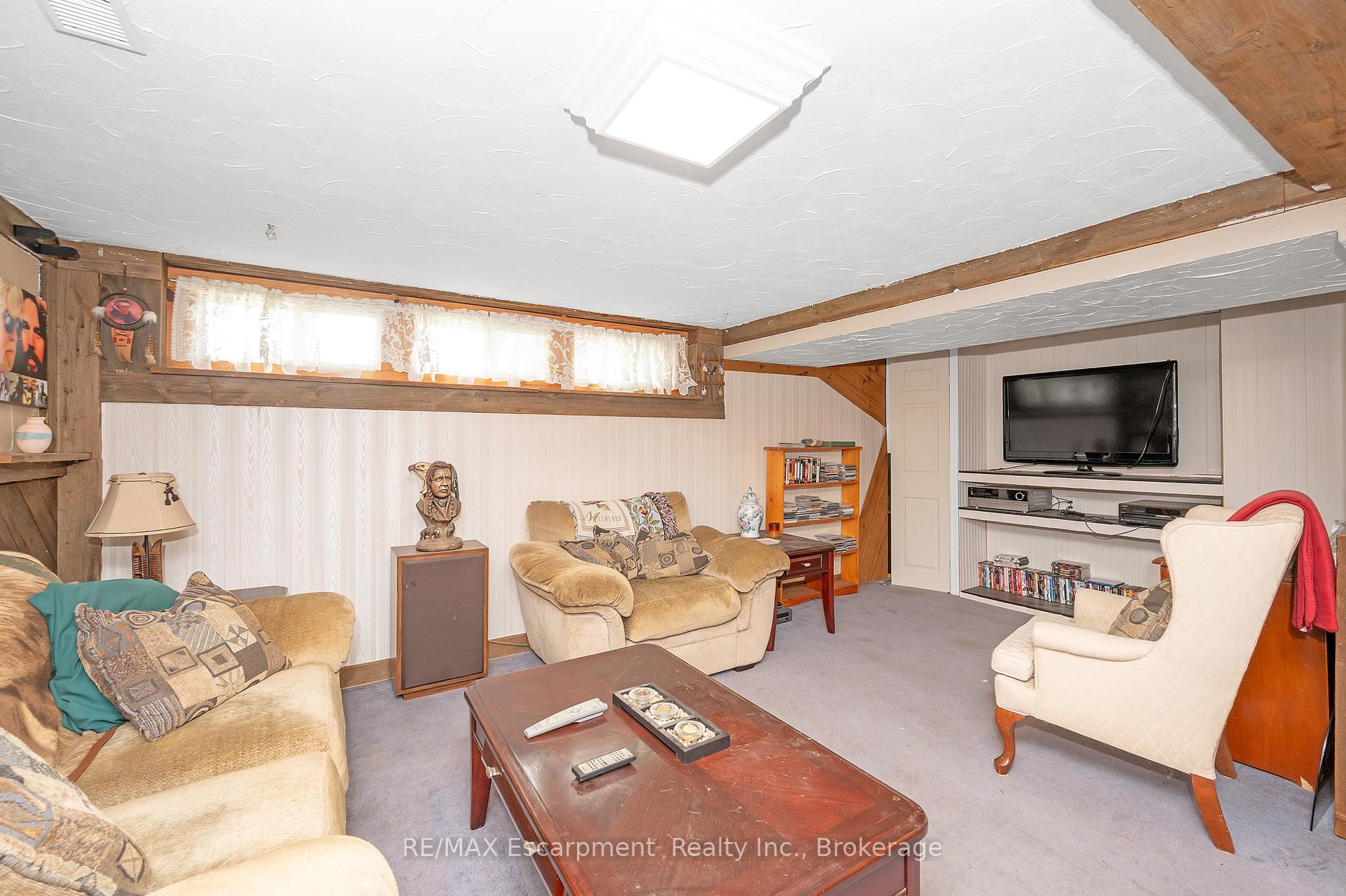 Photo 20 of 267 Winona Road, Hamilton, Winona — HOMEH