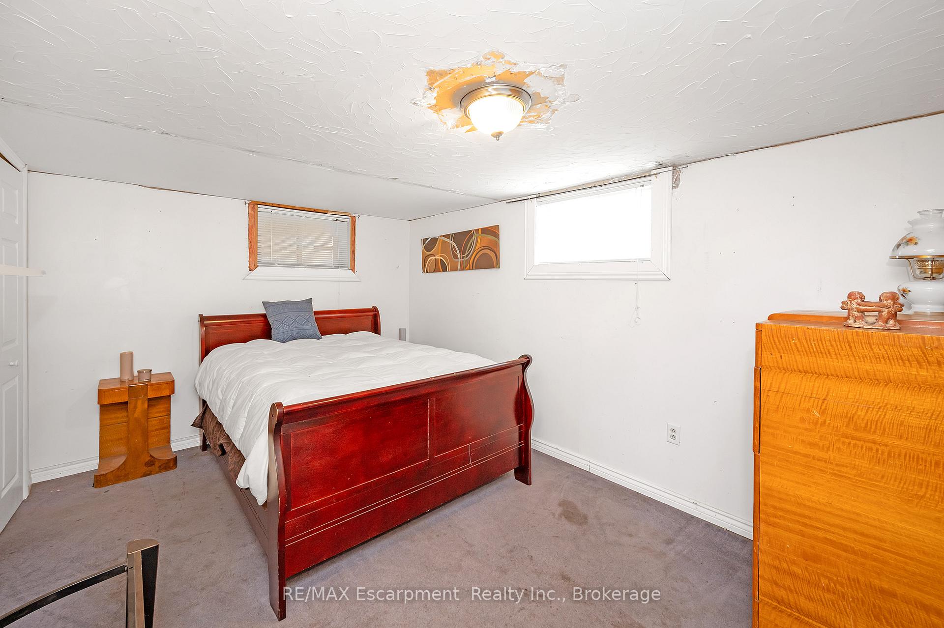 Photo 17 of 267 Winona Road, Hamilton, Winona — HOMEH