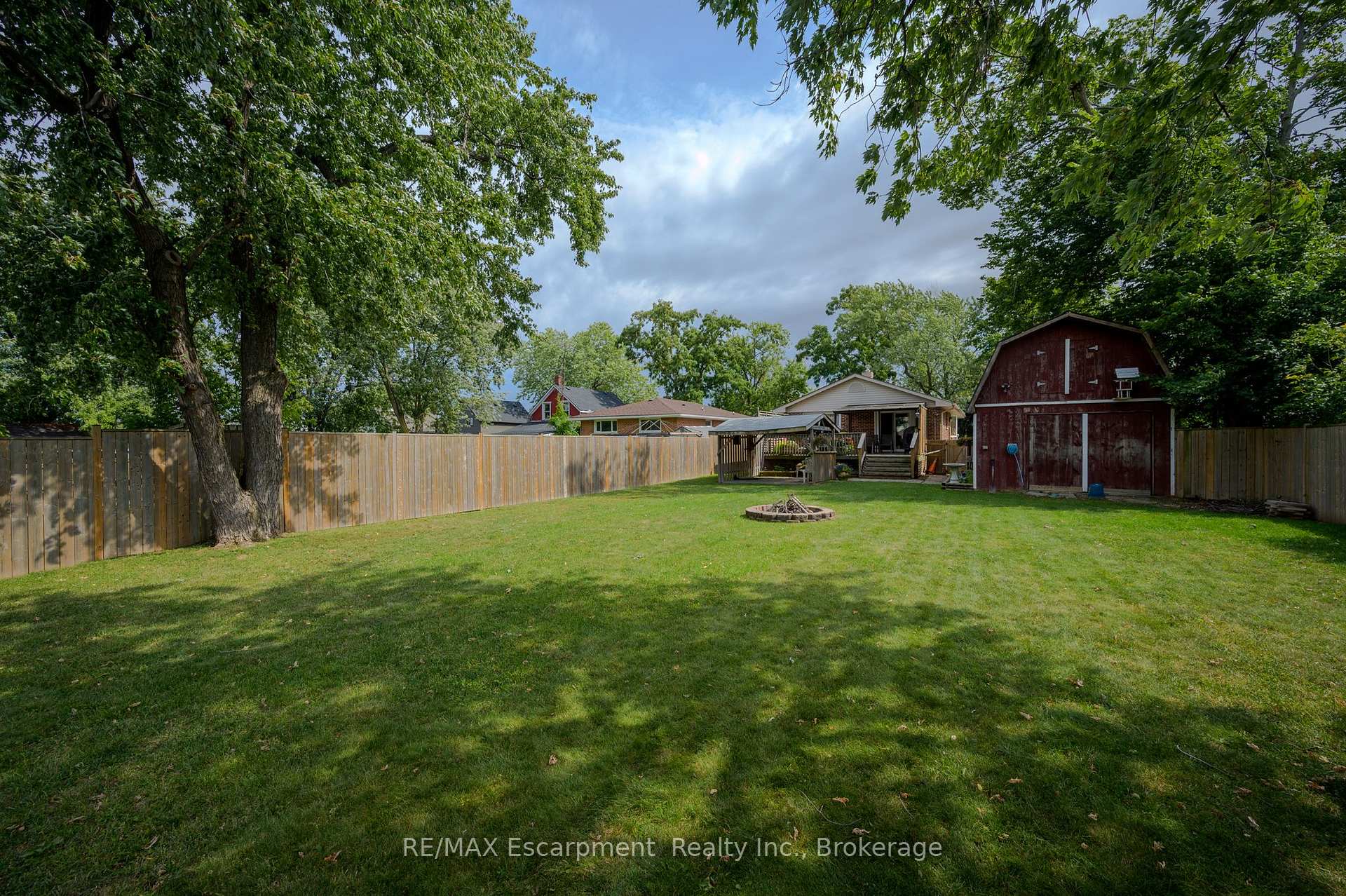 Photo 25 of 267 Winona Road, Hamilton, Winona — HOMEH