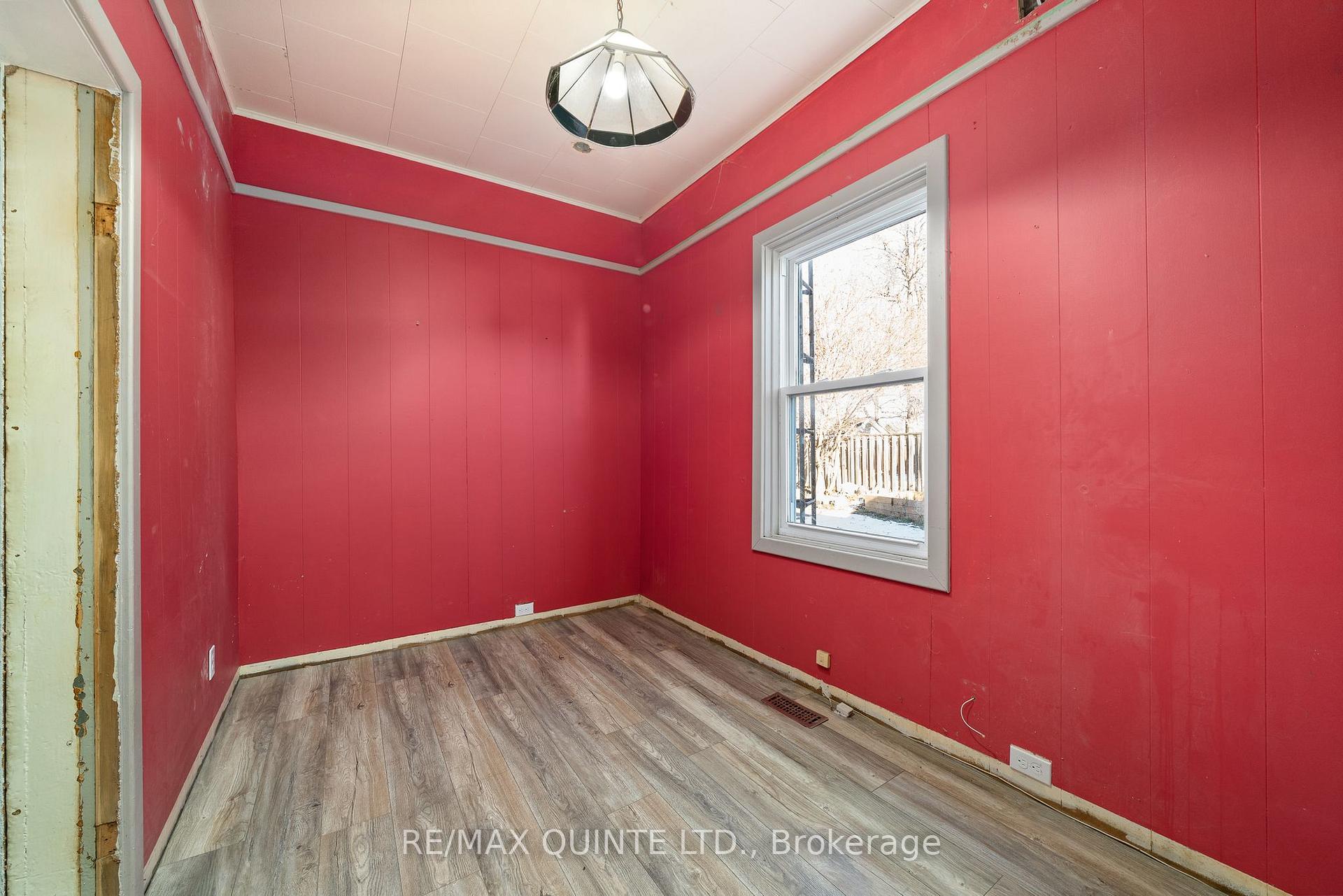 Photo 14 of 210 Station Street, Belleville, Belleville Ward — HOMEH