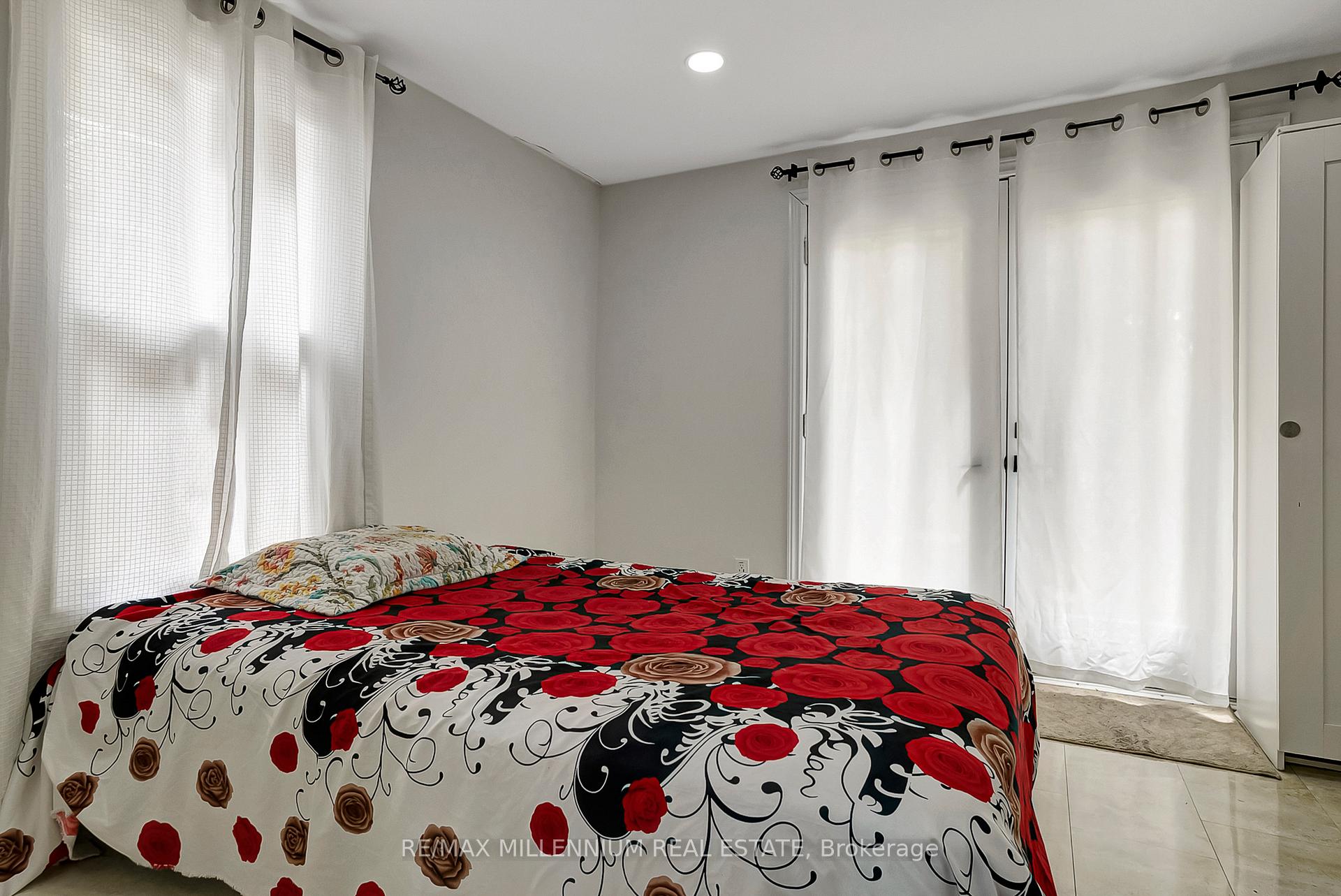 Photo 20 of 286 Driftwood Drive, Kitchener — HOMEH