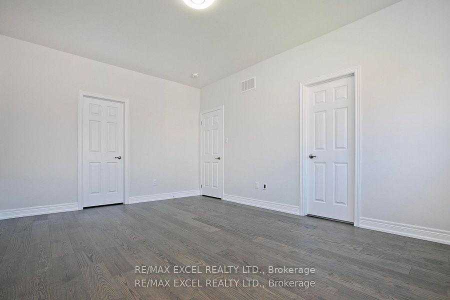 Photo 28 of 4 Yarl Drive, Markham, Middlefield — HOMEH