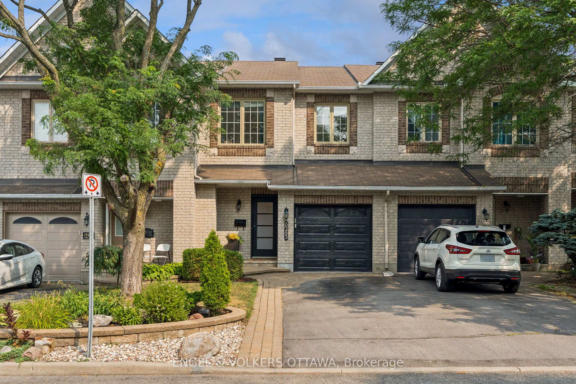 Photo 1 of 6285 Sablewood Place, Ottawa, Chapel Hill — HOMEH