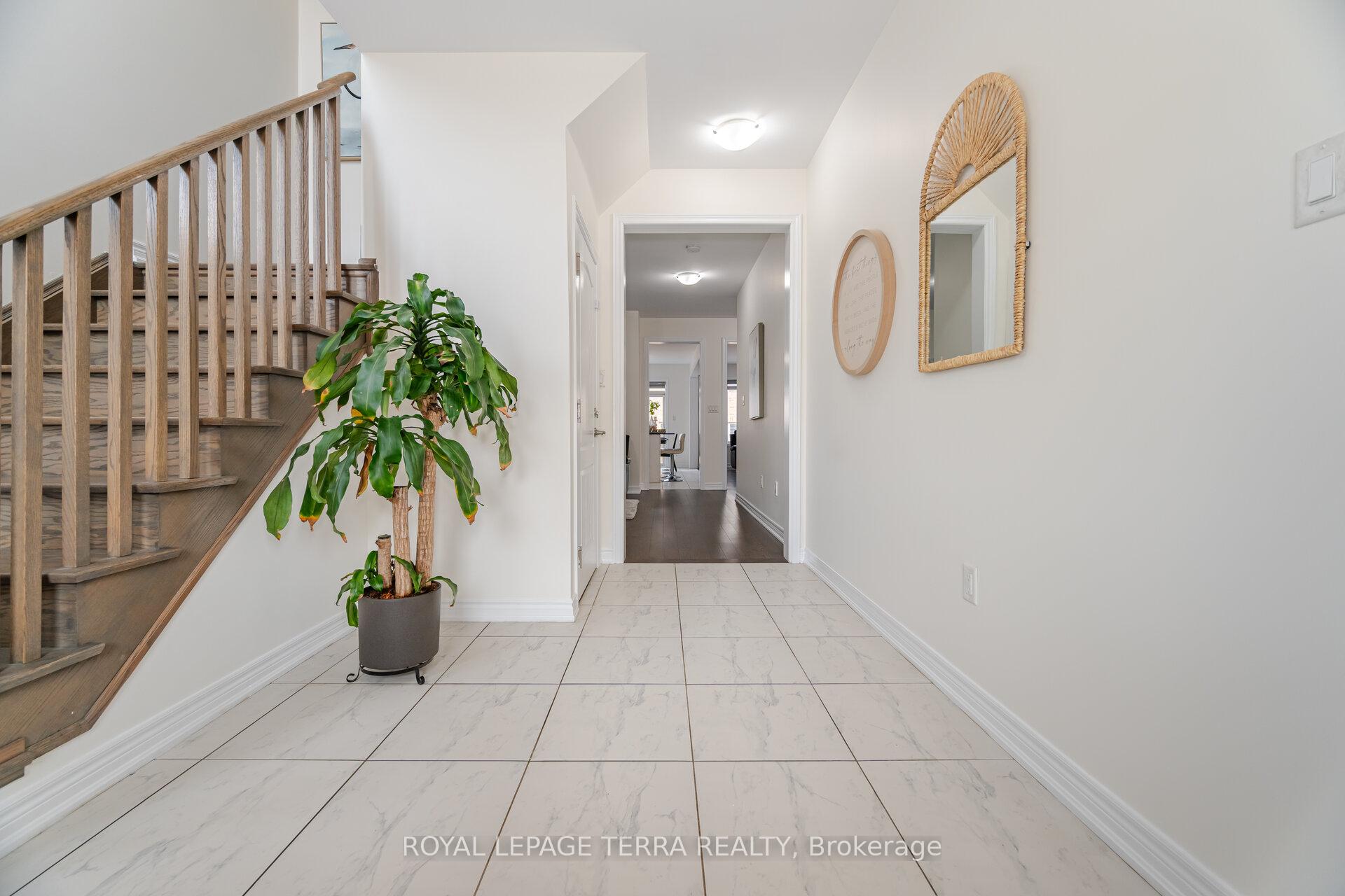 Photo 26 of 47 Cobriza Crescent, Brampton, Northwest Brampton — HOMEH
