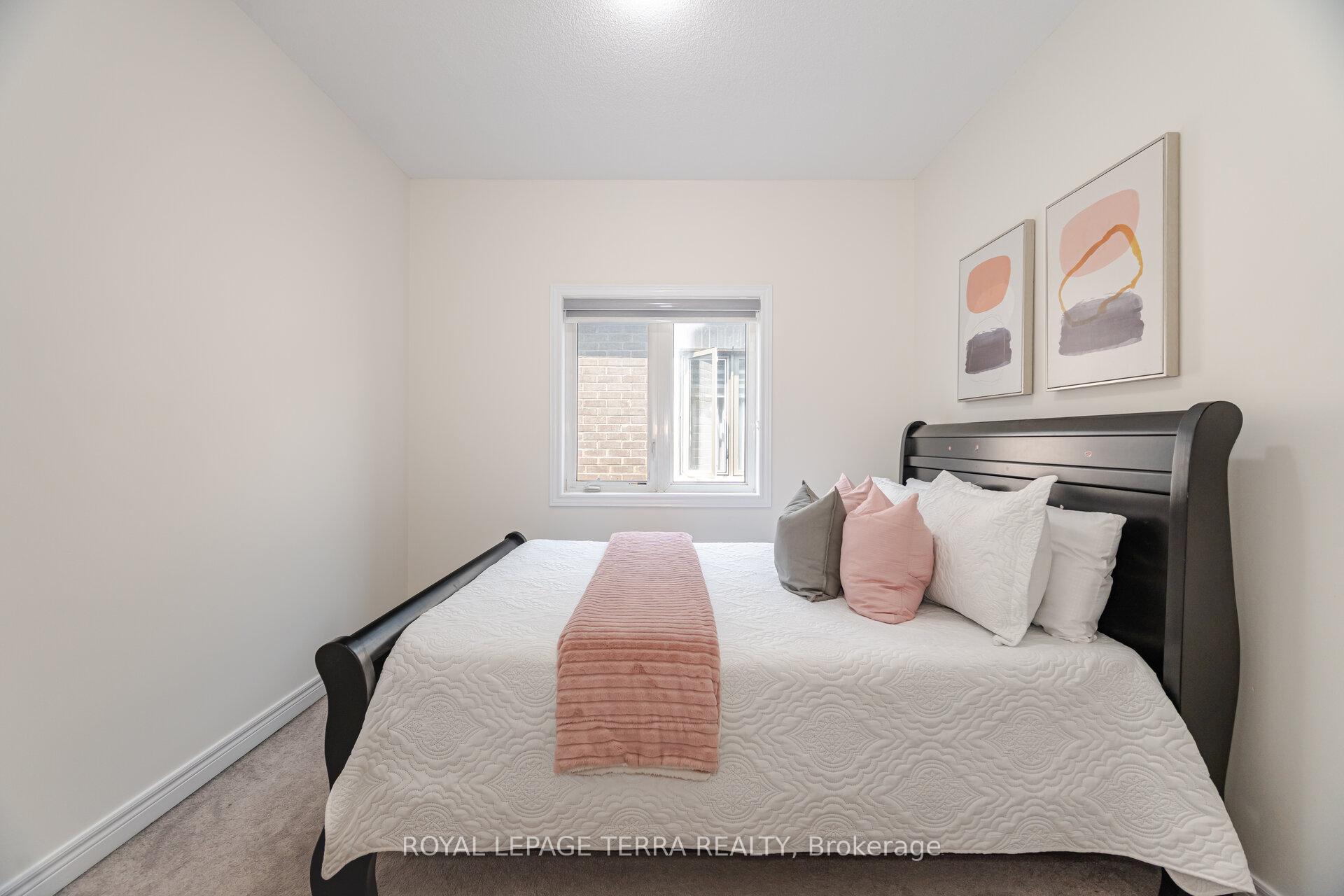 Photo 23 of 47 Cobriza Crescent, Brampton, Northwest Brampton — HOMEH