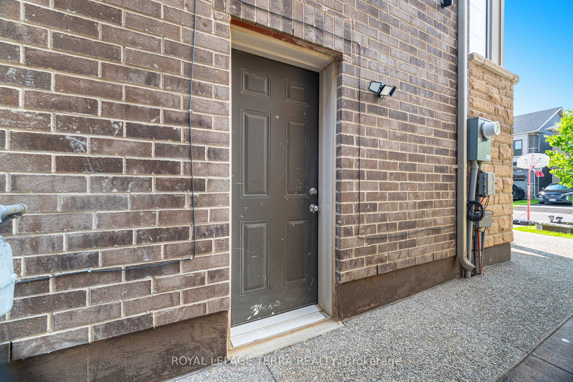 Photo 49 of 47 Cobriza Crescent, Brampton, Northwest Brampton — HOMEH